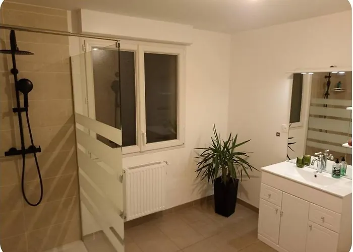 Privee * Montaigu-Vendee